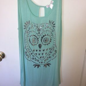 Sleeveless turquoise top with owl print